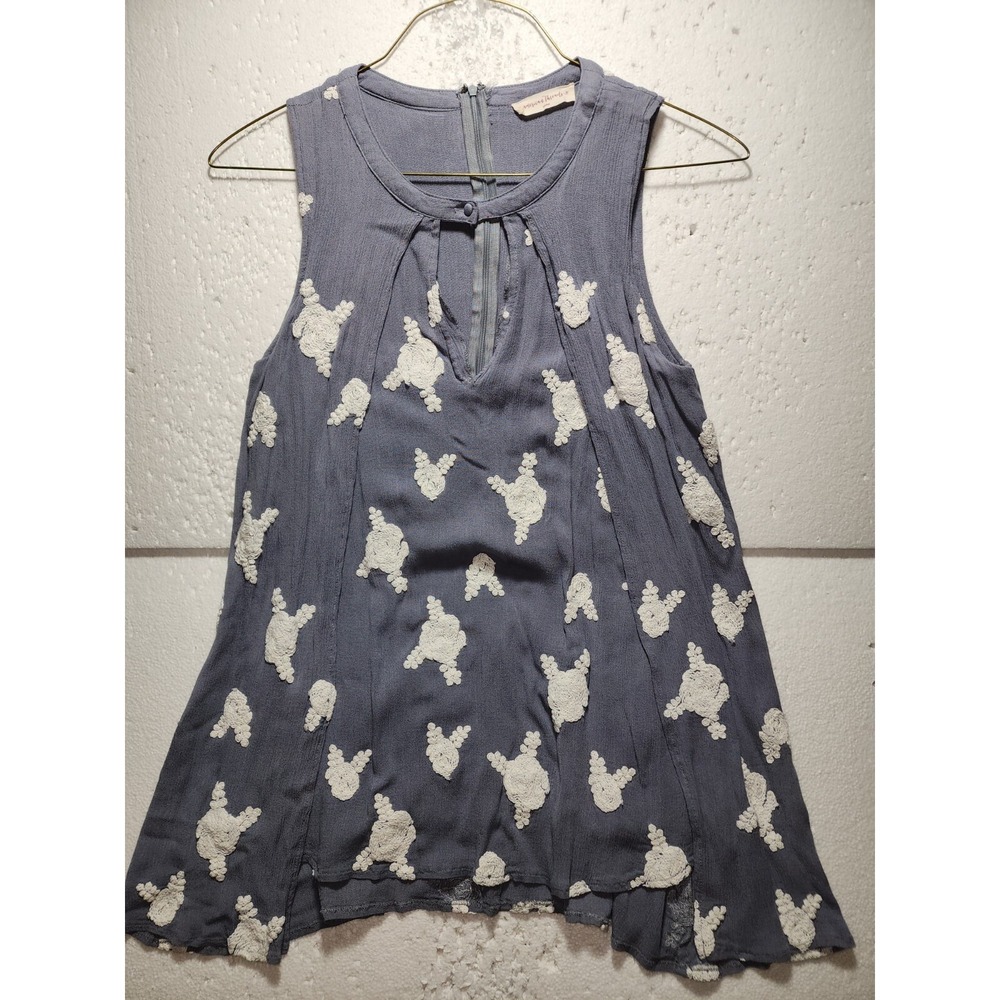 American Threads Top Women Medium Blue Embroidered Sleeveless Blouse Pull Over